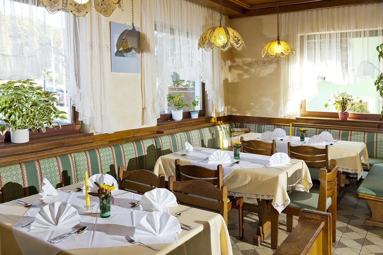 Gasthof "Zur Bahn" Lassnitzhöhe Kültér fotó